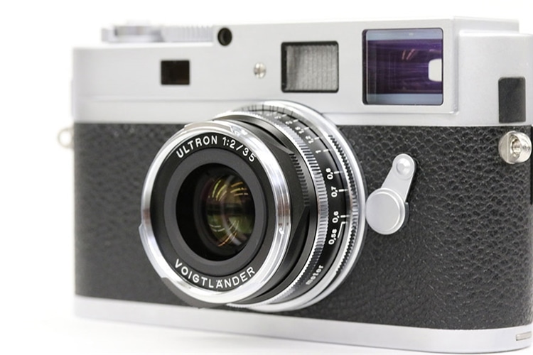 ライカカメラ + Voigtlander (フォクトレンダー) ULTRON Vintage Line 35mm F2 Aspherical VM 本体