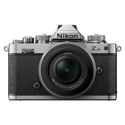 旅行におススメのミラーレス一眼カメラ　Nikon Z fc