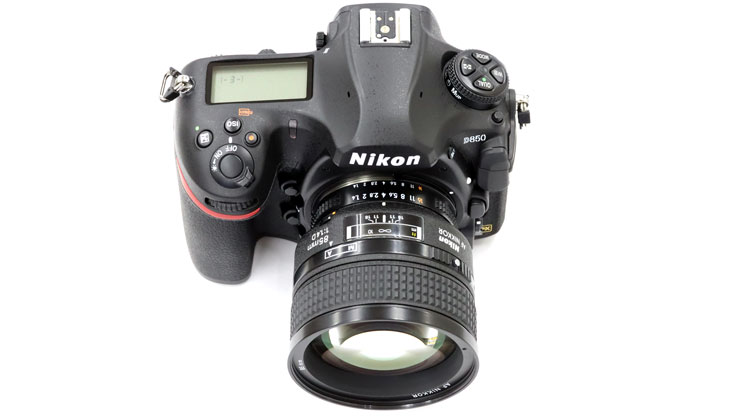 Nikon (ニコン) AI AF Nikkor 85mm f/1.4D IF 本体1