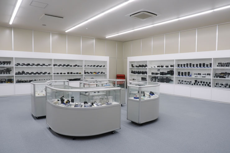 コシナ本社にある、歴代製品の展示室