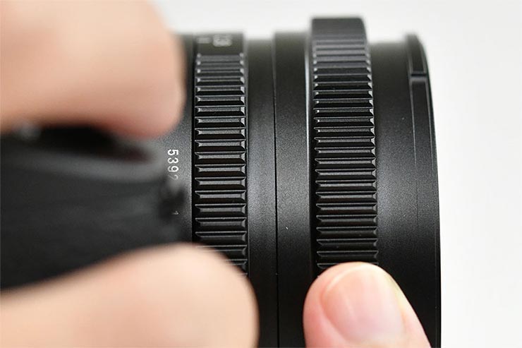 SIGMA 45mm F2.8 DG DN | Contemporaryのマニュアルフォーカス部分の画像