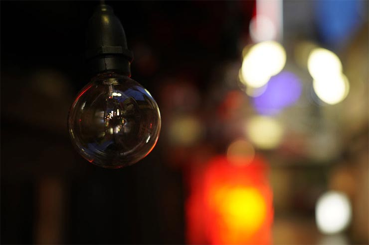 SONY a7RIII・SIGMA 45mm F2.8 DG DN | Contemporaryで撮影した電気の画像