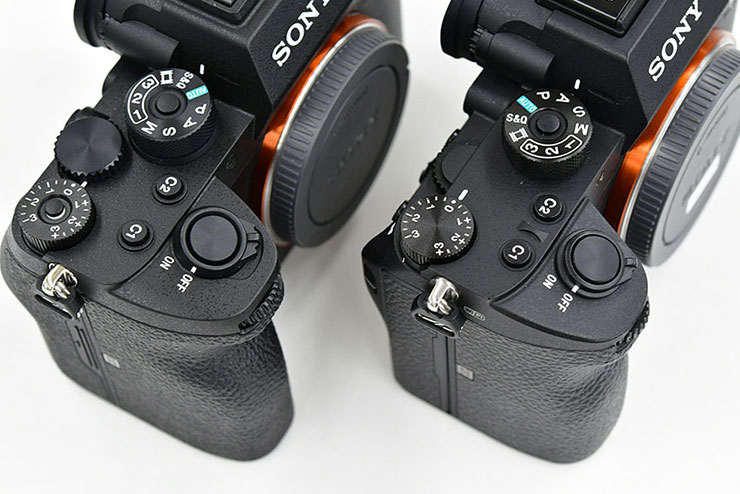  α7R IIIとα7R IVを比較する画像