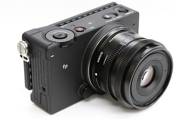 SIGMA fp 実写レビュー | コンパクトなフルサイズミラーレスカメラ SIGMA fp 実写レビュー | コンパクトなフルサイズミラーレスカメラ