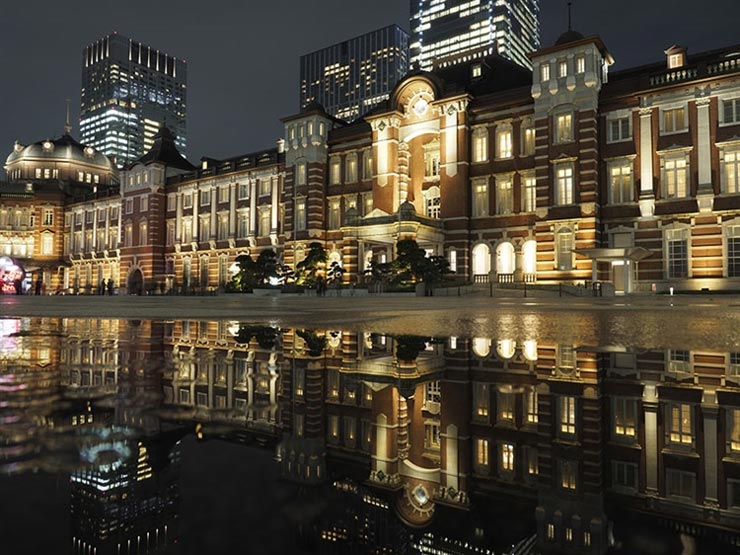 OLYMPUS OM-D EM-5 MarkIIIで撮影した夜の東京駅の画像