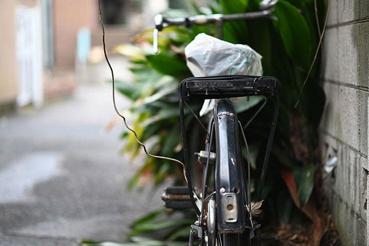 放置された自転車の画像