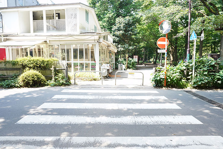 横断歩道の画像