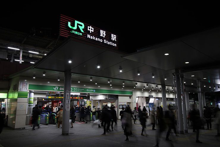 Canon EF-S 10-18mm F4.5-5.6 IS STMで撮影した中野駅の画像