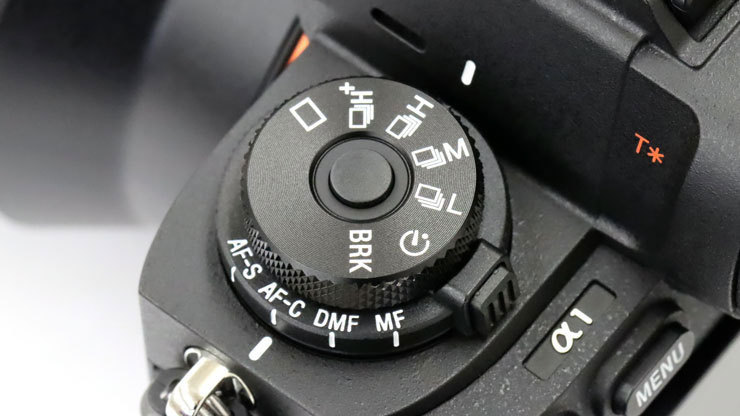 SONY α1 ドライブモードダイヤルの画像