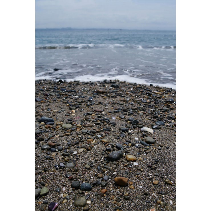 PENTAX HD PENTAX-DA 20-40mmF2.8-4ED Limited DC WRで撮影した砂浜と海のローアングル画像