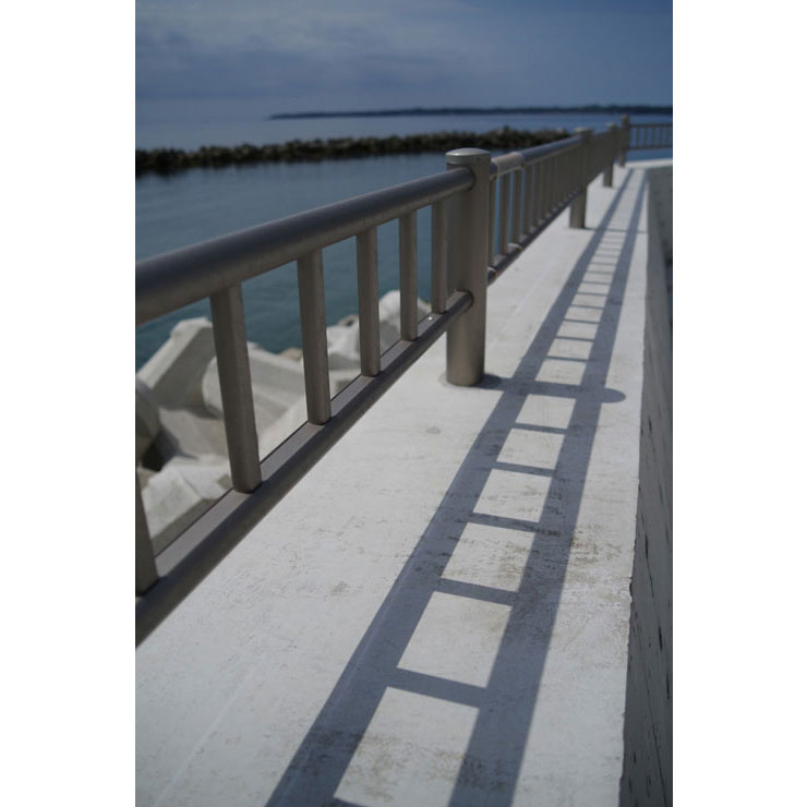 PENTAX HD PENTAX-DA 20-40mmF2.8-4ED Limited DC WRで撮影した海の上の通路の画像