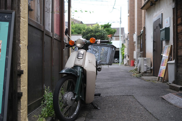 フジノンレンズ XF27mmF2.8 作例：スーパーカブ
