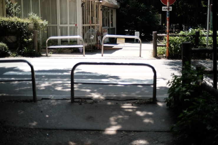 Voigtlander NOKTON 35mm F1.2 X-mount 作例：車止めの柵