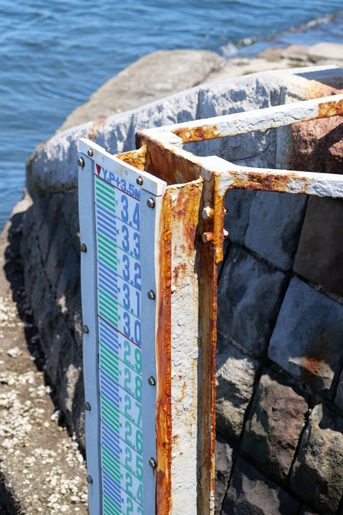 LUMIX G 42.5mm / F1.7 ASPH. / POWER O.I.S. 作例：錆びた測り