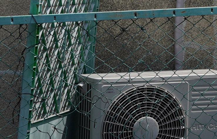 Sonnar T* FE 35mm F2.8 ZA 画質：コンクリート(拡大)