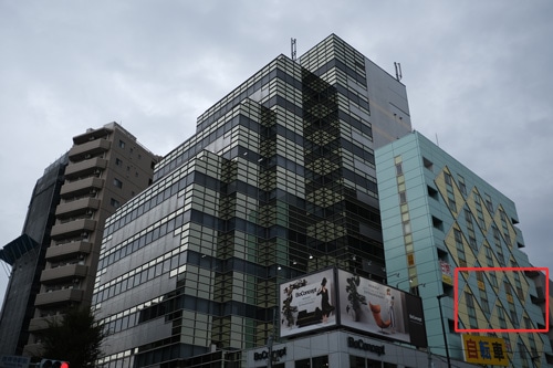 FUJIFILM XF23mm F2 R WR 画質：ビル