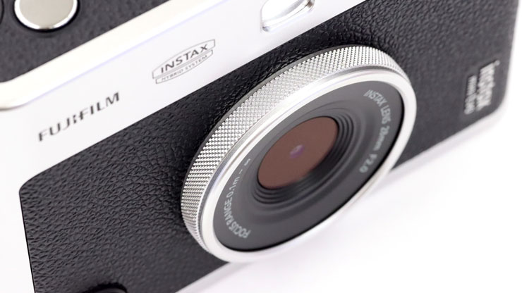 instax mini EVO 本体：レンズ部分