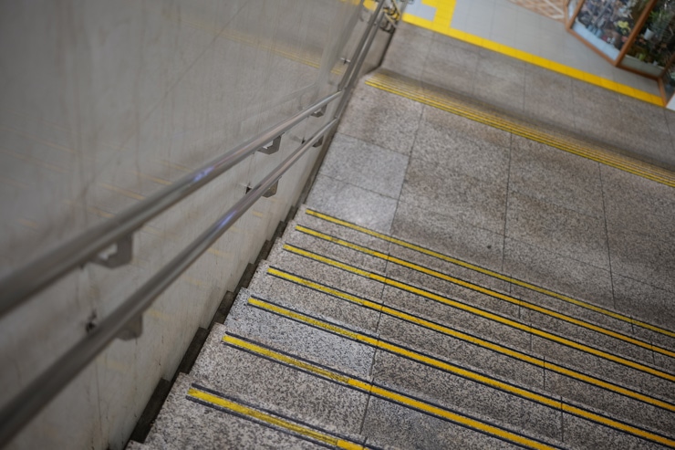 Panasonic LUMIX S 35mm F1.8 作例：階段