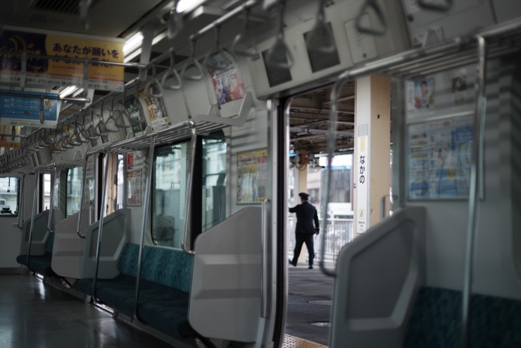 PENTAX FA50mmF1.4 作例：電車内