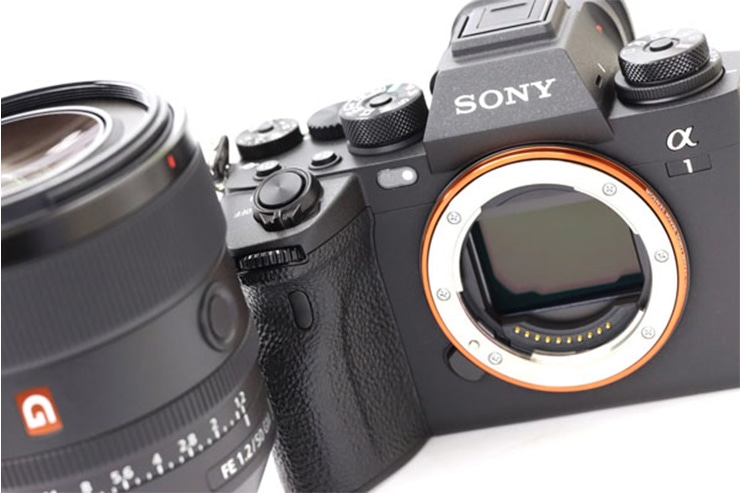 SONY Eマウントレンズのおすすめ16選！ズームレンズから単焦点レンズまで紹介一覧用画像