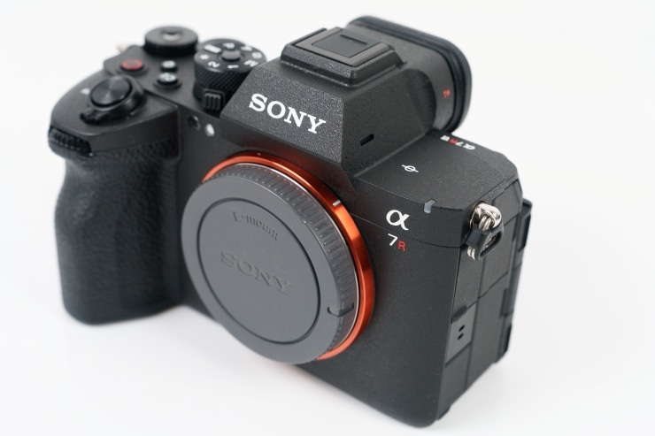 SONY α7R VI レビュー｜α1 IIにどこまで迫った？前モデルから大幅進化した高画素機の枠を超える実力を検証_一覧用画像