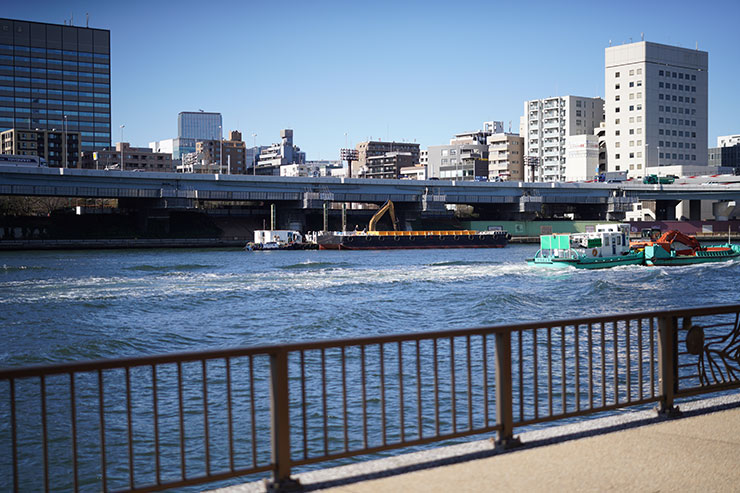 50mmF1.4 DG DN | Art 絞りF1.4で撮影した川の画像