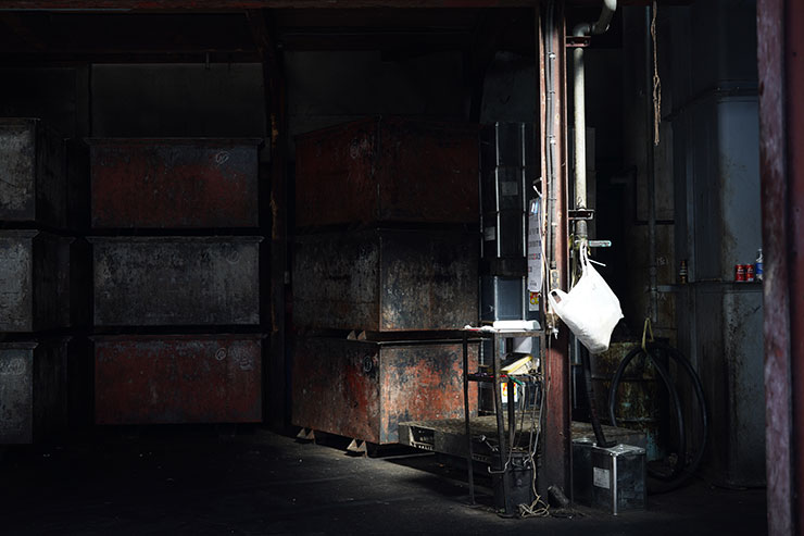 ソニー α7R IV・シグマ 50mm F1.4 DG DN | Artで撮影した古い建物の中の画像