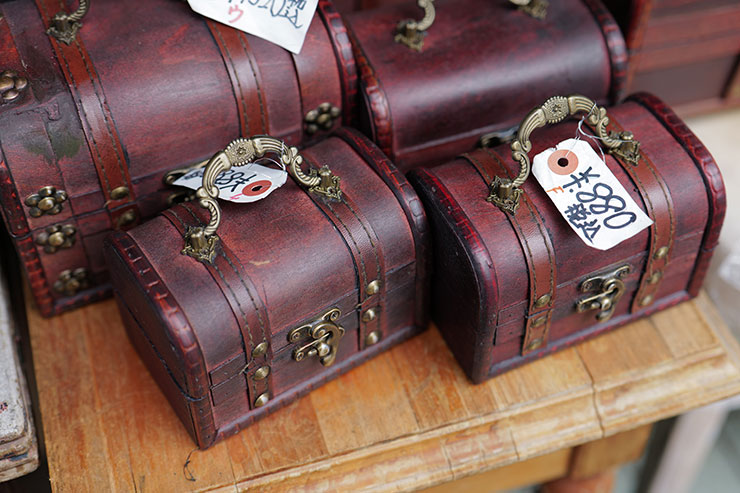 Leica SL2-S・ズミクロンSL f2/50mm ASPH.で撮影したお店で販売されている雑貨の画像