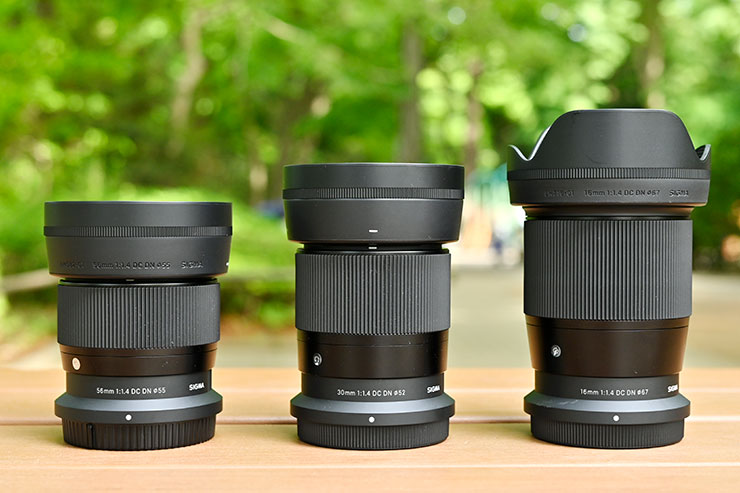 左からSIGMA 30mm F1.4 DC DN | Contemporary、56mm F1.4 DC DN | Contemporary、16mm F1.4 DC DN | Contemporaryの商品画像