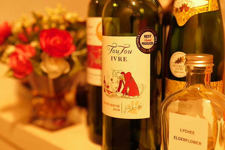 ISO50で撮影したお酒の瓶の画像