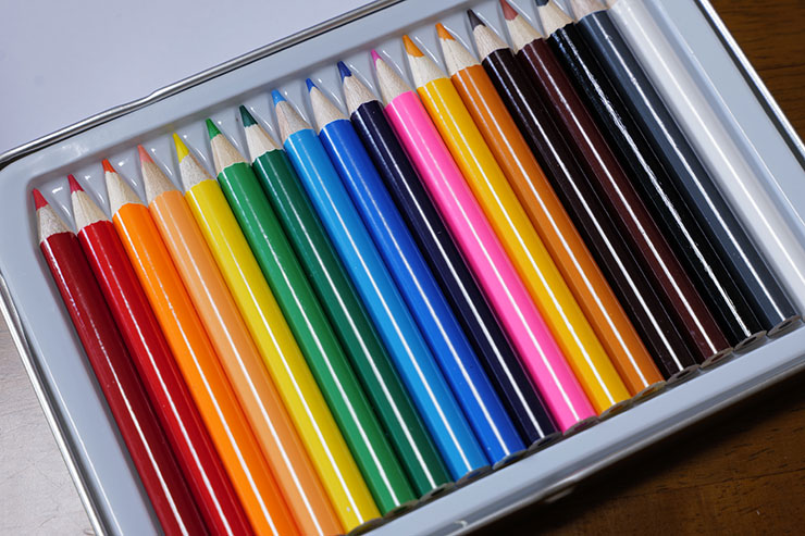 フィルムモード：標準で撮影した色鉛筆の画像