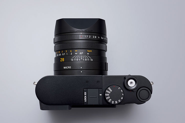 Leica Q3上面画像