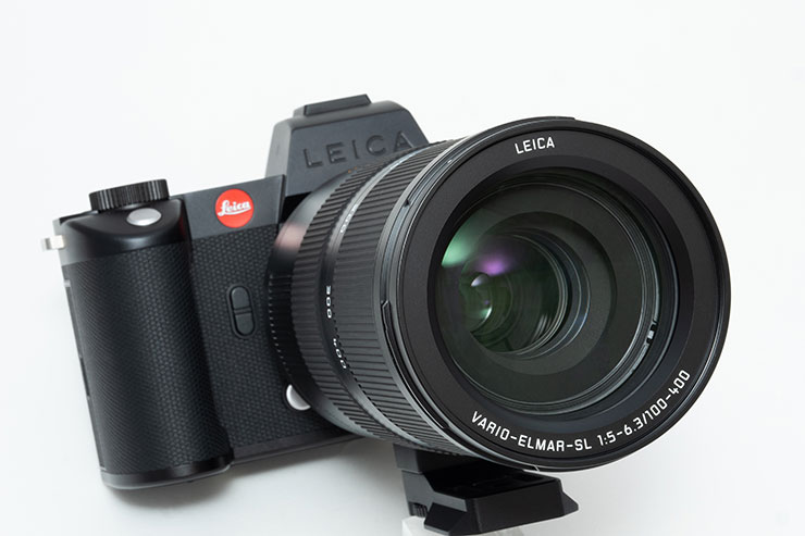 Leica バリオ・エルマーSL f5-6.3/100-400mmをSL2-Sに装着した正面からの画像