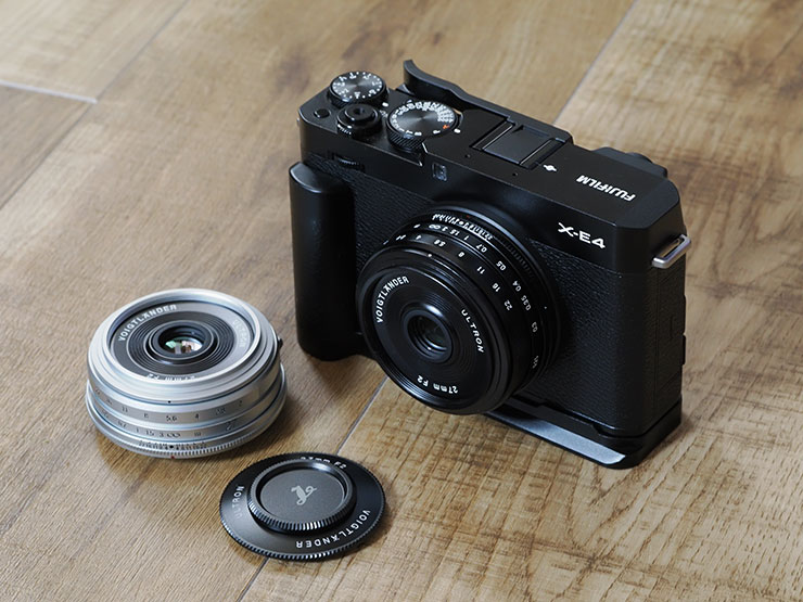 Voigtlander ULTRON 27mm F2 X-mount、レンズフード、FUJIFILM X-E4の画像