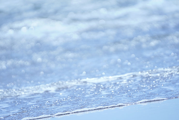 SONYα7R Ⅲ・FE 70-200mm F2.8 GM OSS II・200mmで撮影した波打ち際の画像