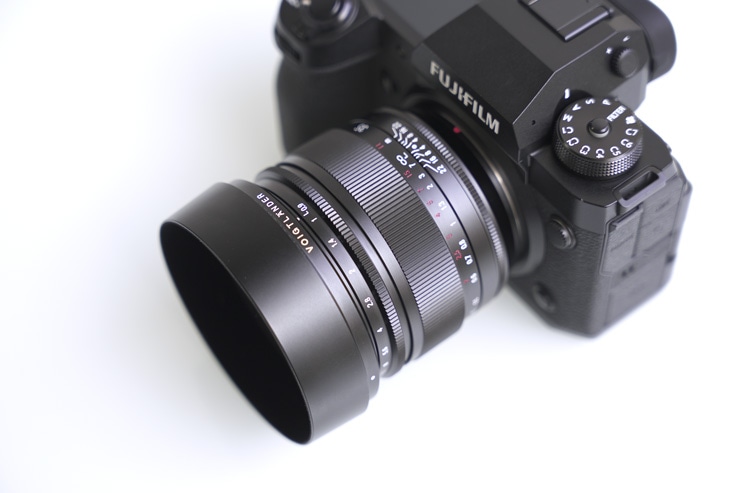 Voigtlander NOKTON 35mm F0.9 Aspherical X-mount 本体フード付