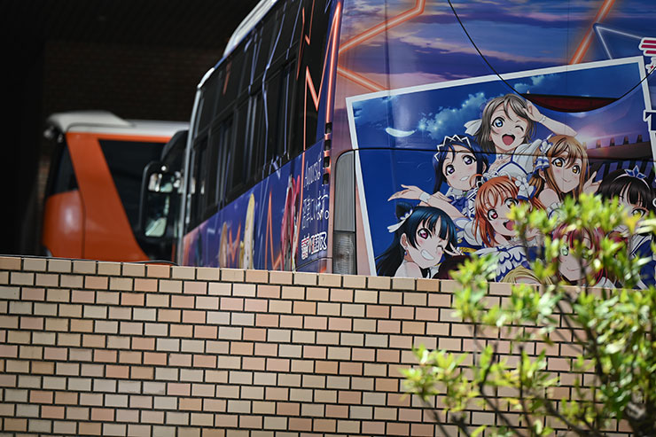 Nikon（ニコン）Z 50・NIKKOR Z 70-180mm f/2.8 作例：バス