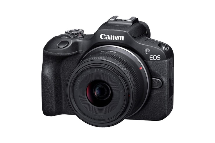Canon EOS R100・RF-S18-45 IS STMレンズキットの画像