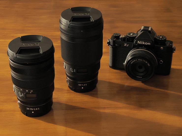 Nikon Z fとNIKKOR Z 40mm f/2とNIKKOR Z 50mm f/1.2 SとNIKKOR Z 24-70mm f/2.8 Sの画像