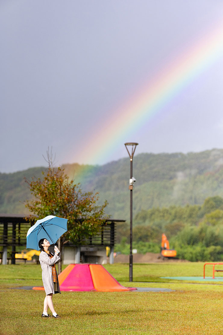 Nikon(ニコン) NIKKOR Z 135mm f/1.8 S Plena作例:虹とモデル