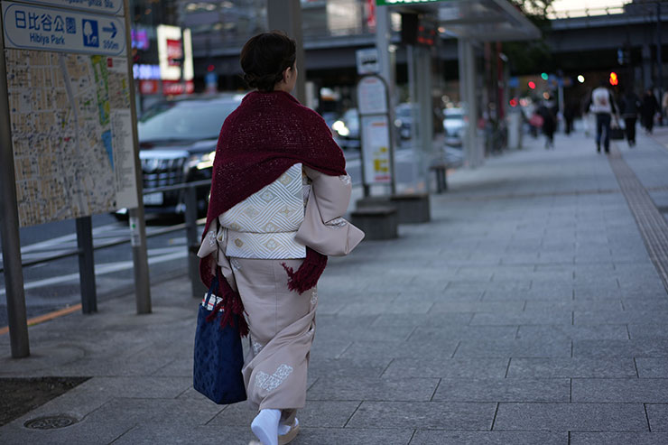 SONY α7C II 作例：着物の女性