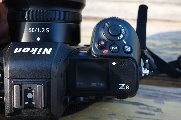 Nikon Z 8本体イメージ