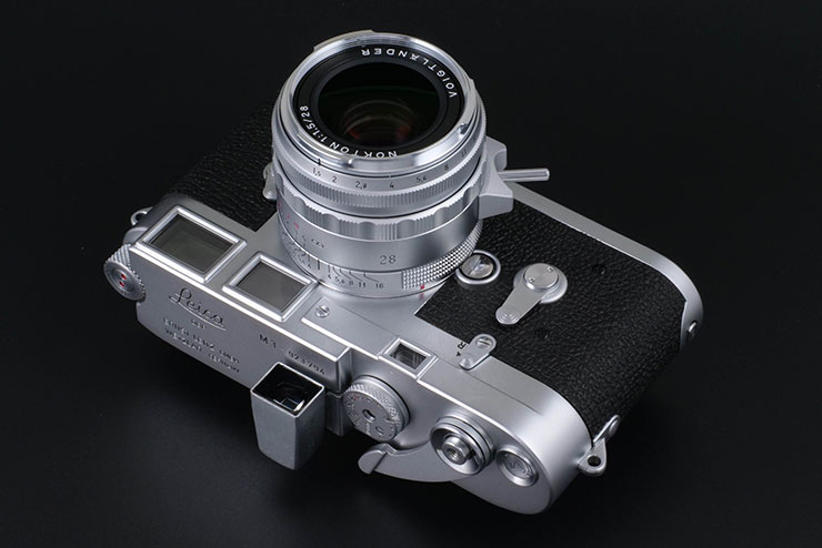 Voigtlander NOKTON Vintage Line 28mm F1.5 VM タイプIIシルバー、Leica M3