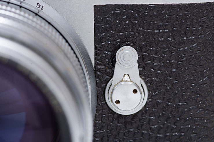 Leica M3 本体：ブライトフレーム切り替えレバー