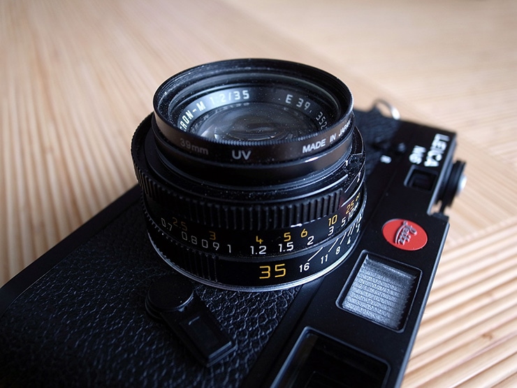  LeicaズミクロンM35mm F2を装着した旧型Leica M6の画像