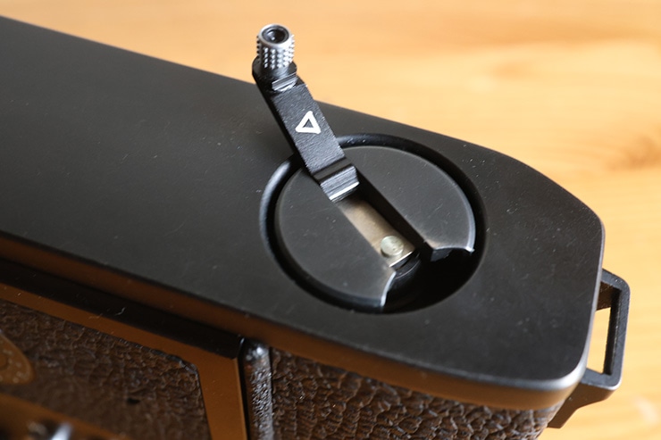Leica M5 本体：巻き戻しクランク画像