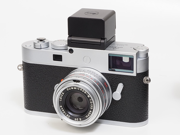 Leica M11-P 本体：ビゾフレックス2を装着