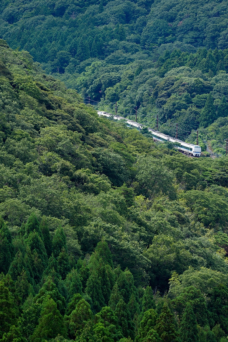 SONY FE 300mm F2.8 GM OSS 作例:鉄道風景