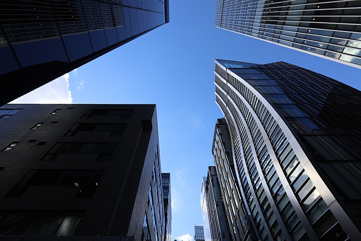 SIGMA 18-50mm F2.8 DC DN | Contemporary 作例：ビル群