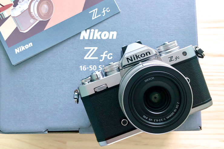 Nikon Z fcの本体画像
